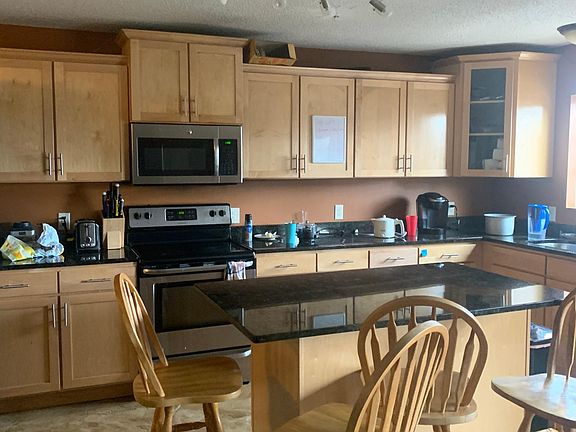 2nd image of 633 Ontario St SE #1