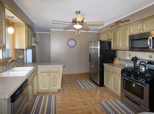 13720 W Deervalley Dr, Homer Glen, IL 60491