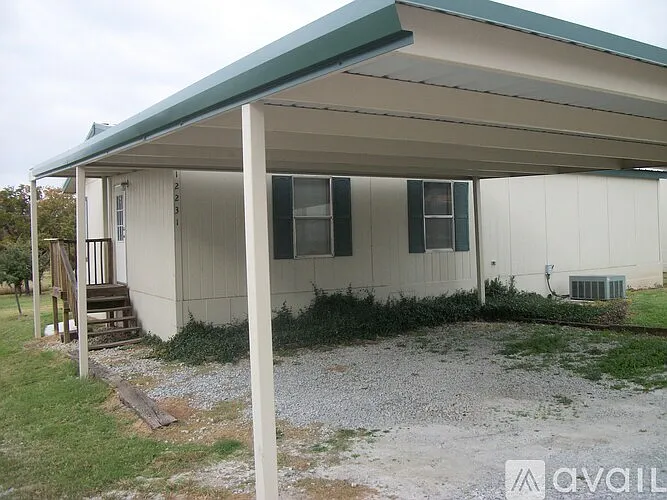 2 bed, 1300 sqft, $1,450 — Photo 3