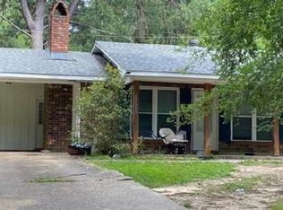 10593 Pine St, Clinton, LA 70722