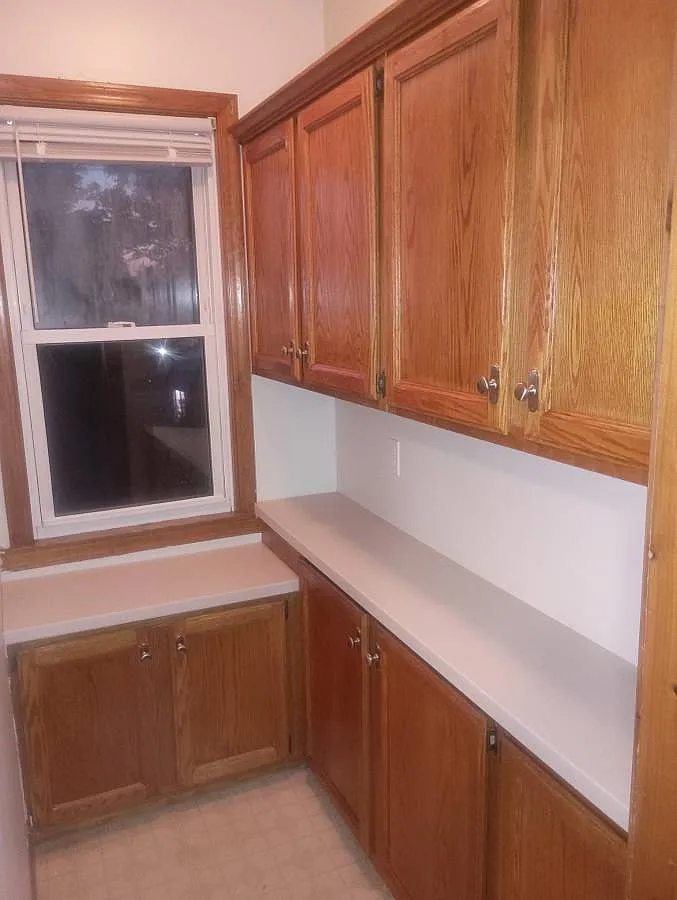 3 bed, 1100 sqft, $2,050 — Photo 2