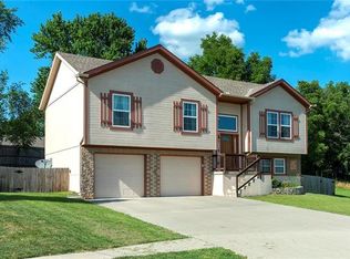 506 W 179th Ter, Belton, MO 64012