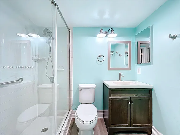 226 Newport Ct #O — Photo 29