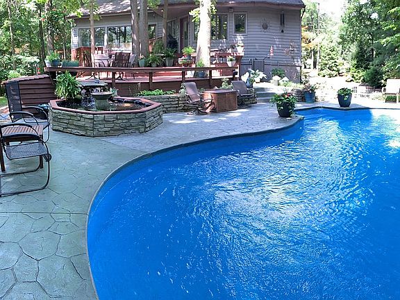 5th image of 6 Wilhelm Ct