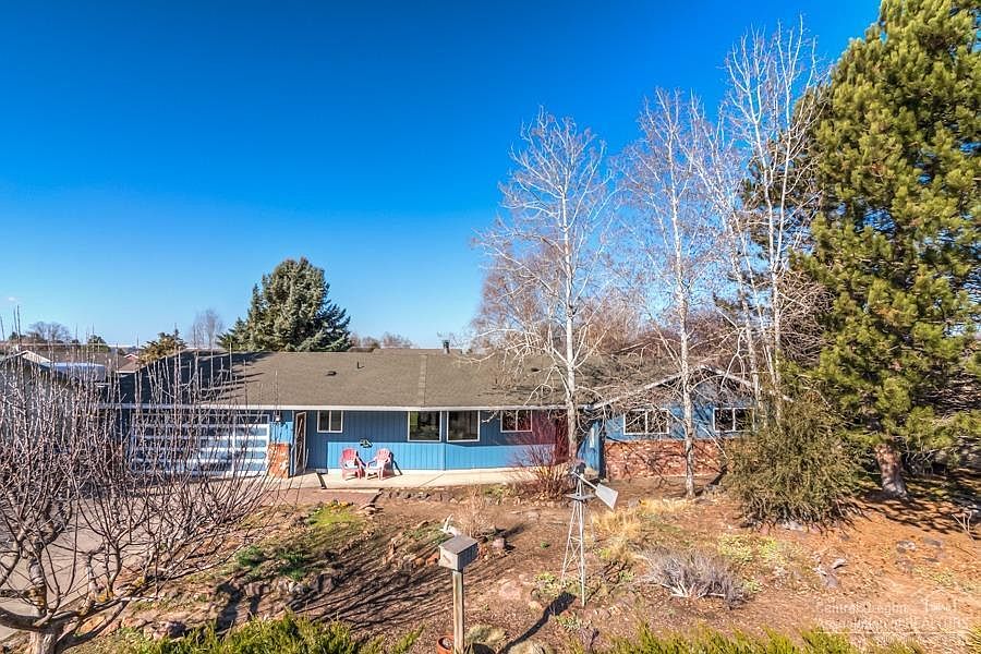 1st image of 2693 NE Buckboard Ln