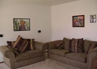 4th image of 10917 Johnson Ave S