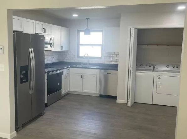 1706 Highway 49 N, Beulah, ND