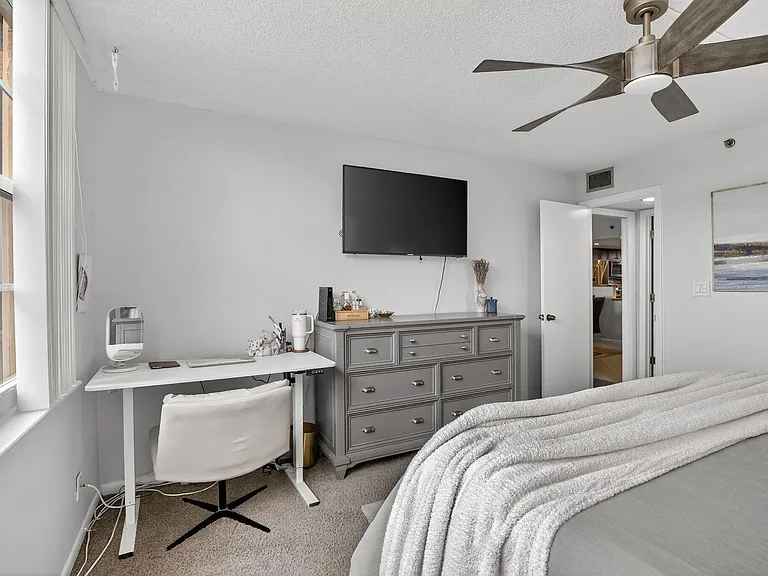 3001 W Rolling Hills Cir #501 — Photo 20