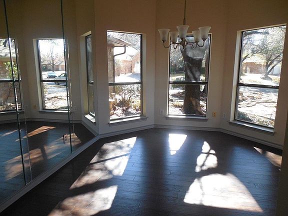 5th image of 1239 Boardwalk St