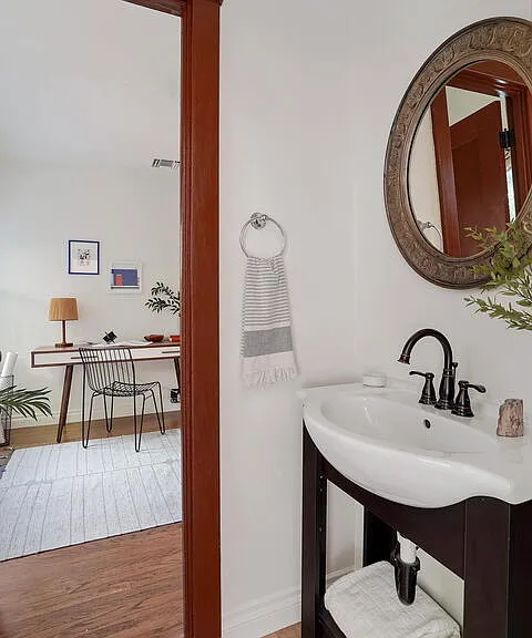 2269 Cove Ave — Photo 3