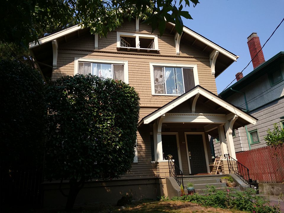 1st image of 319B Malden Ave E