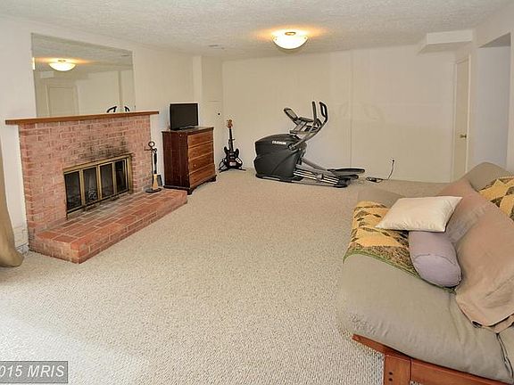 5th image of 2831 Knollside Ln