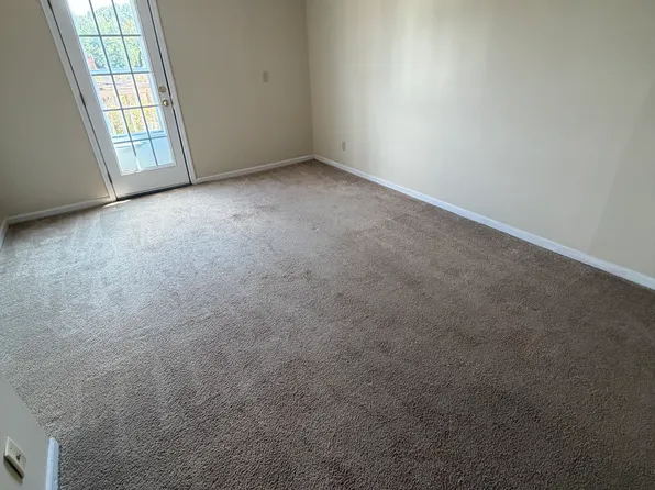 2 Oakland Ave #B, Inman, SC 29349