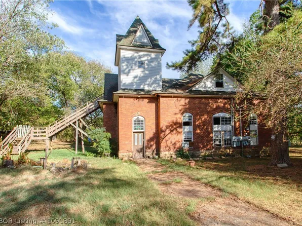 28 S Hazel St, Hartford, AR 72938