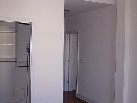 4th image of 3138 Magazine St APT G
