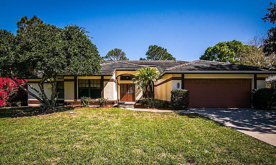 1st image of 30231 Fairway Dr