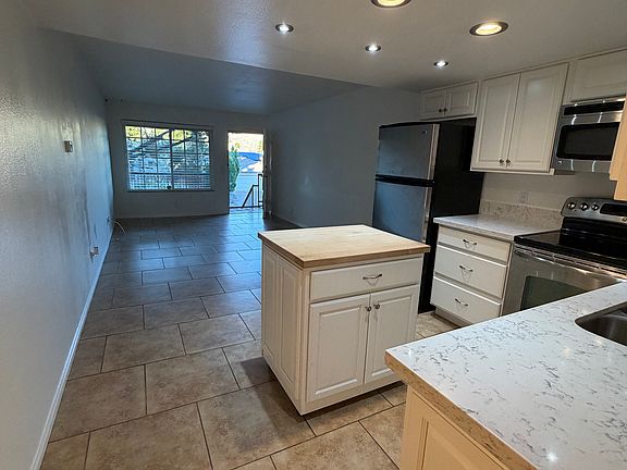 2nd image of 9647 Spyglass Ave Unit 22