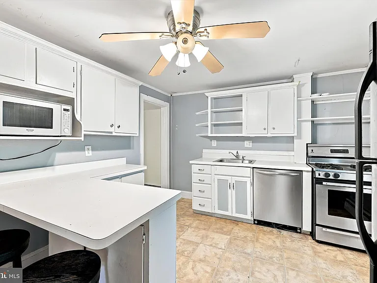 943 Fairview Ave — Photo 15