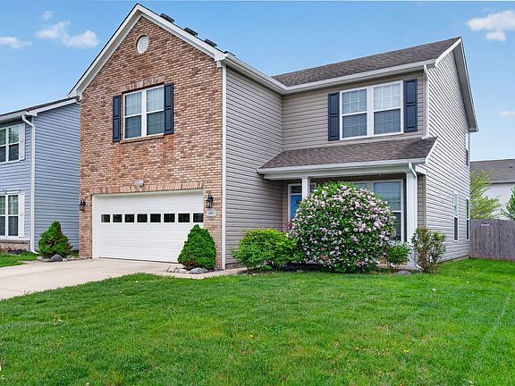 2nd image of 10673 Brighton Knoll Pkwy S