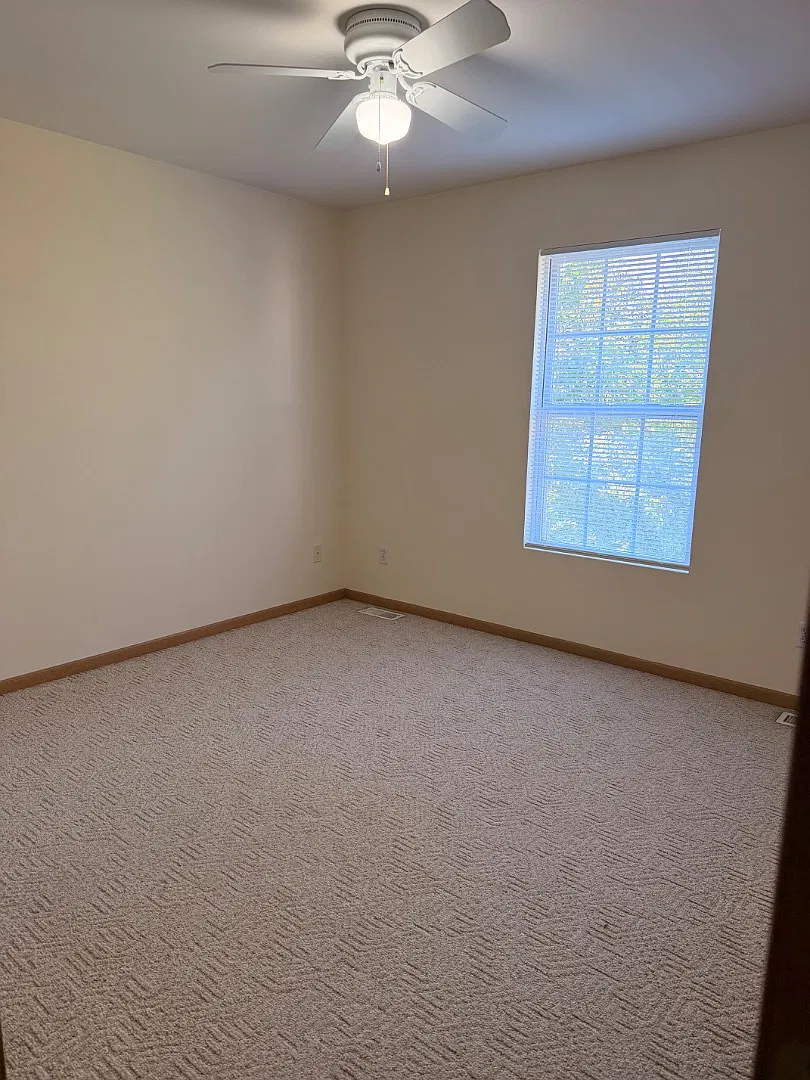 424 Kensington Park - A — Photo 4