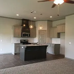7132 NW 145th St — Photo 2