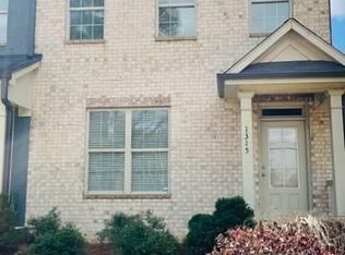1315 Hillcrest Dr, Sugar Hill, GA 30518