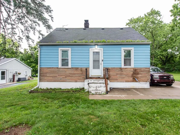 12698 W Grandview Ave, Waukegan, IL 60085