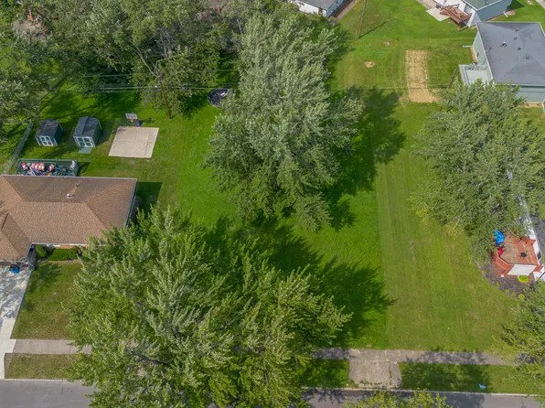 215 South Ct, Michigan City, IN 46360