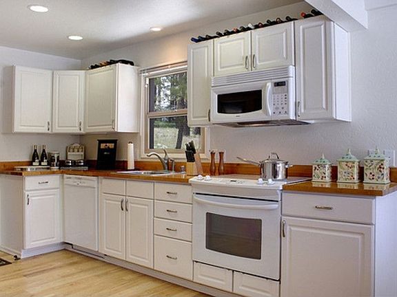 3rd image of 40191 Lakeview Dr