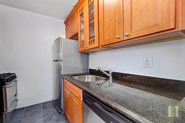 Rented by Halstead Real Estate | media 26