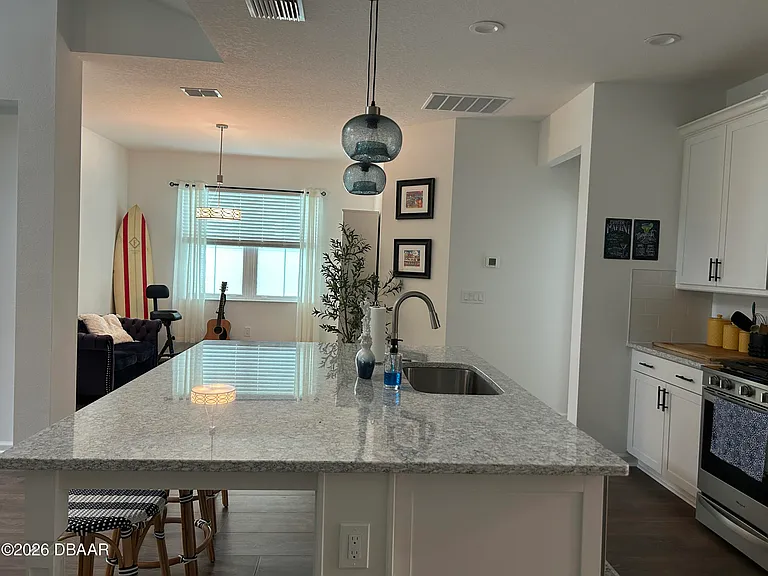 357 Hang Loose Way — Photo 3