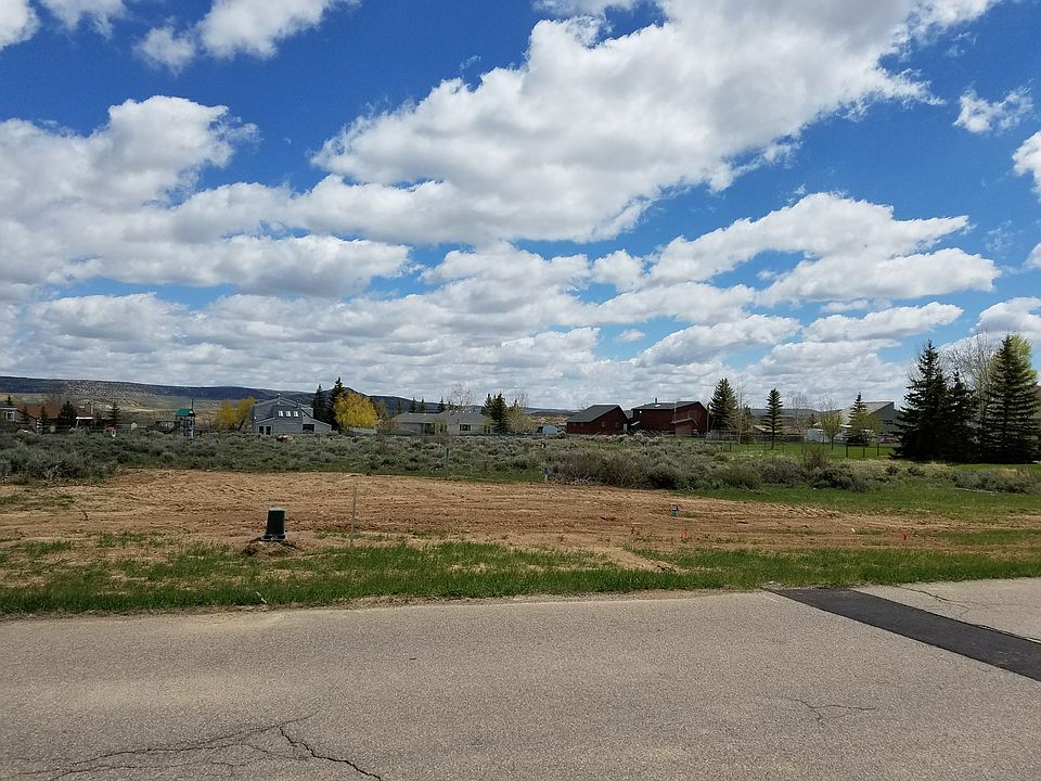1st image of 69 Aspen Grove Dr W