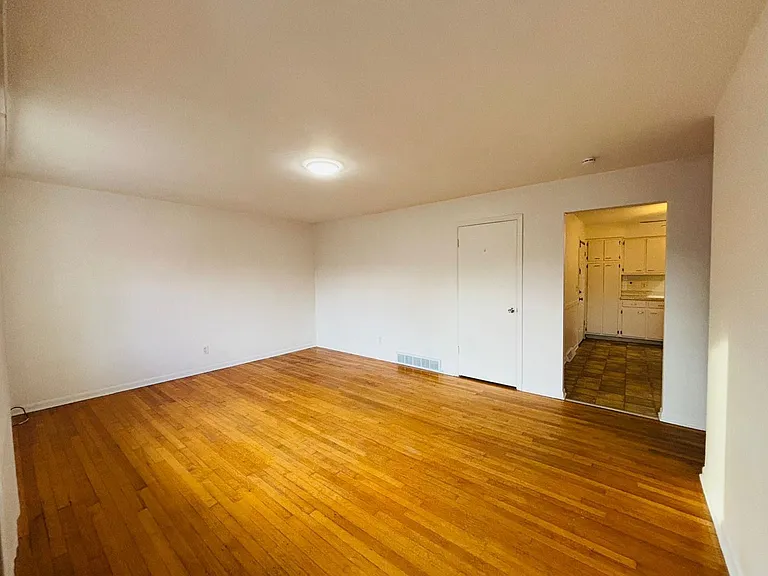 1615 Log Cabin Ave #NA — Photo 5