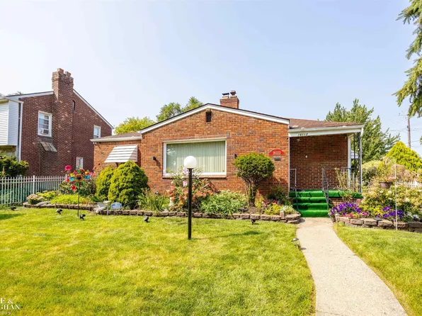 16113 Collingham Dr, Detroit, MI 48205