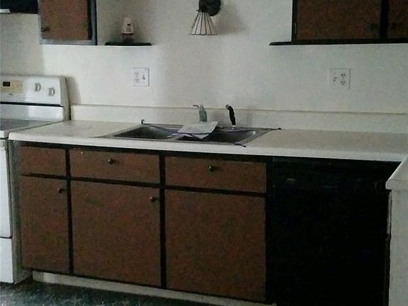 4th image of 8048A Marlin Dr