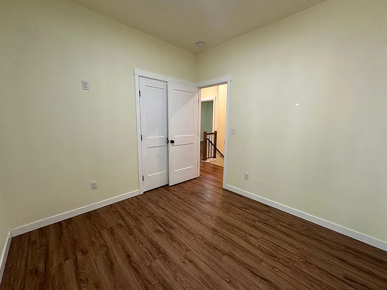 23 Spring Rd — Photo 32
