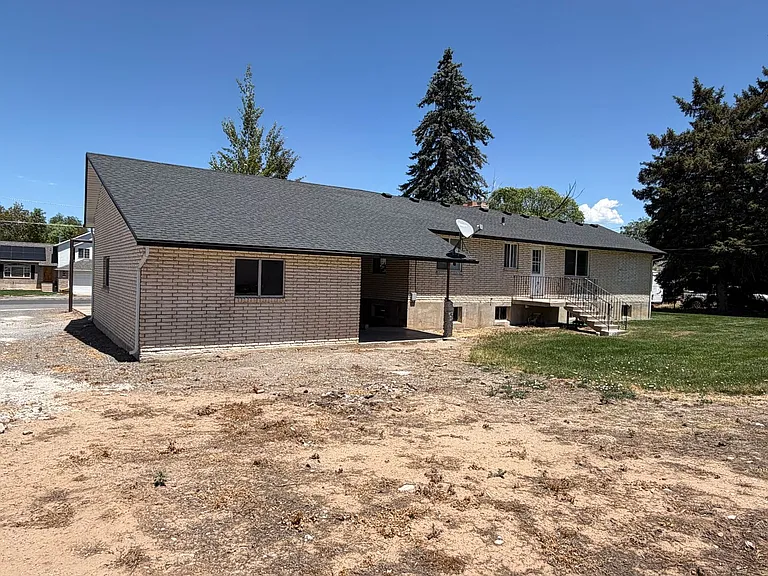 245 W 100 N — Photo 21