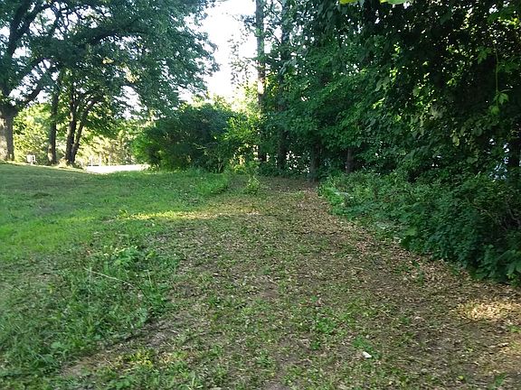 5th image of 2509 S Shore Dr