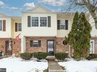 102 Chester Ct, Downingtown, PA 19335