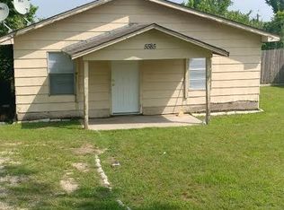 5585 Fowler Dr, Bryan, TX 77807