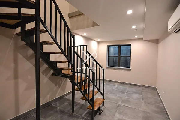 Rented by Yaffa Realty LLC | media 23