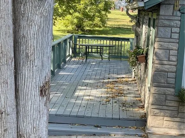 2924 NE 39th St, Kansas City, MO 64117