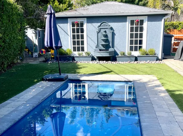 4911 Sunnyslope Ave, Sherman Oaks, CA 91423