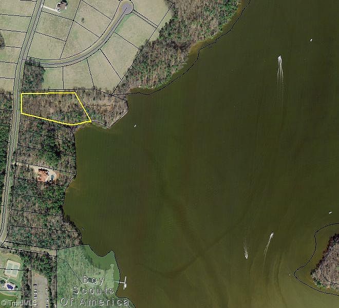 2nd image of 575 Scout Rd