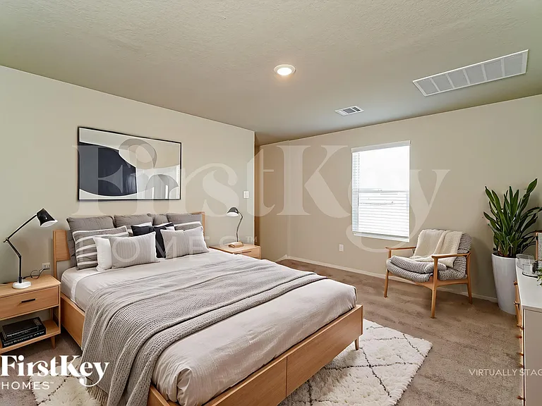 10707 Prusiner Dr — Photo 10