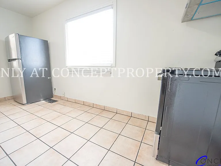 Ponderosa — Photo 175