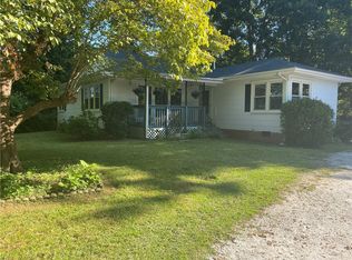 310 N Pine St, Seneca, SC 29678