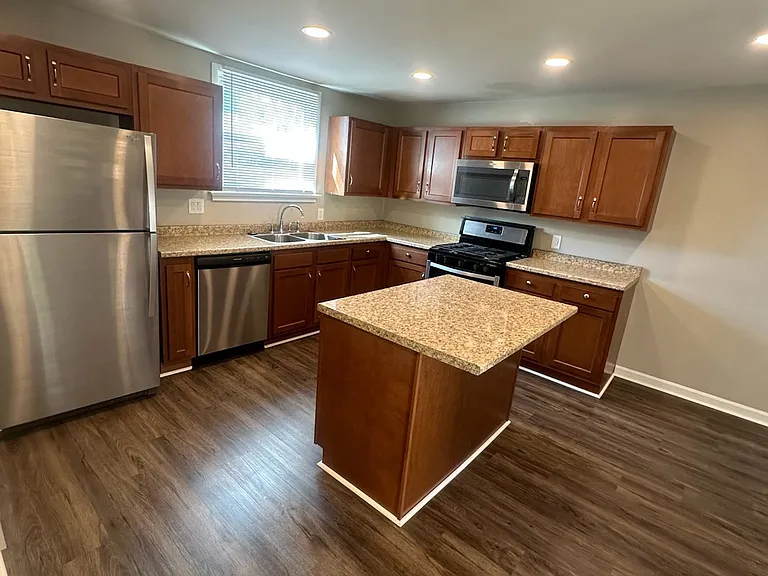3754 Willow Ave #3 — Photo 5
