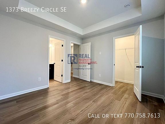 5th image of 1373 Breezy St SE