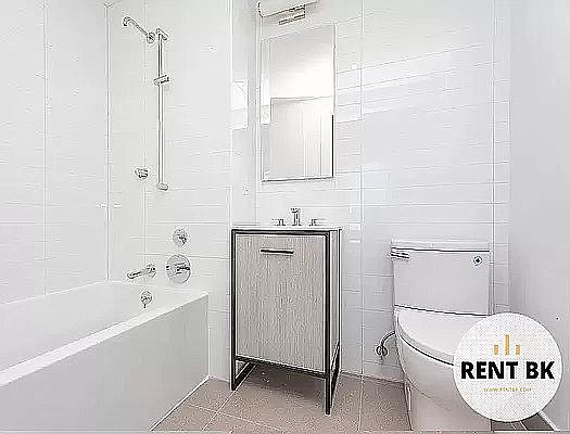 5th image of 169 Graham Ave #405B